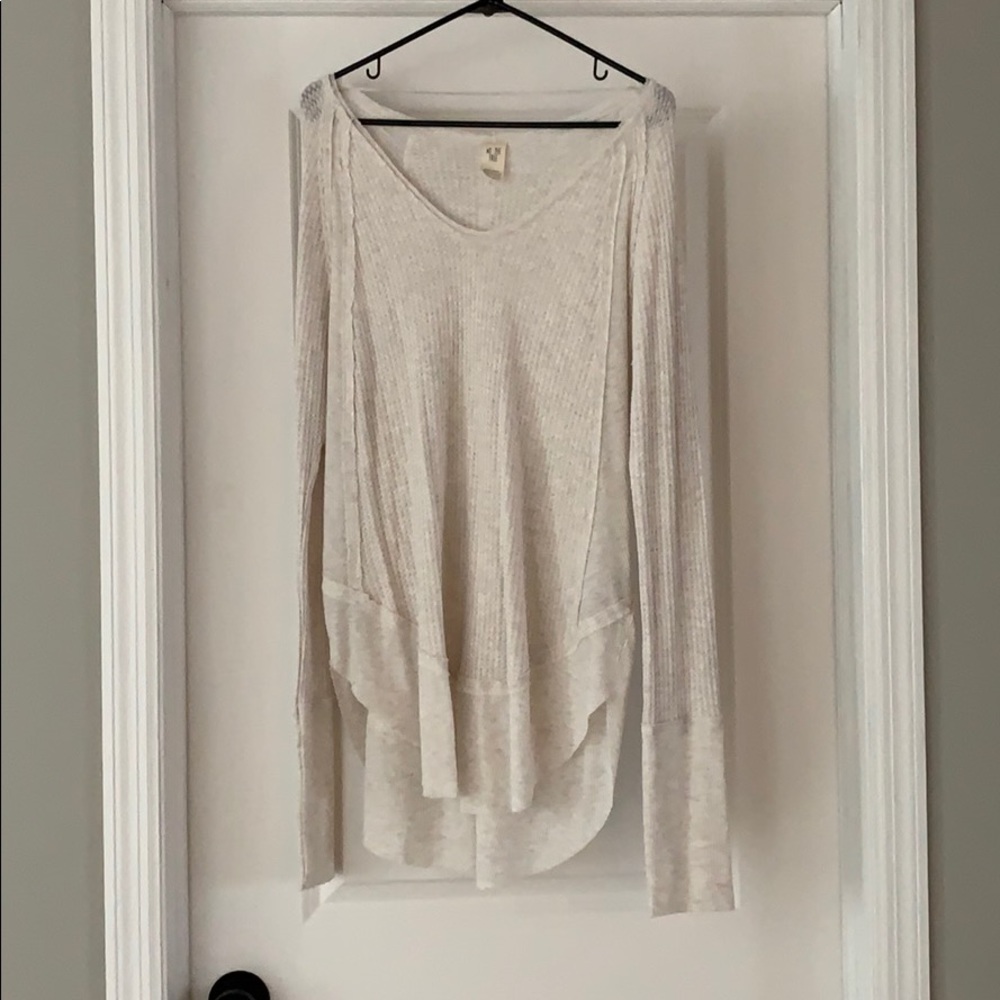 Off-white Henley